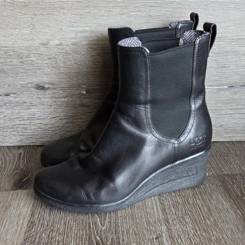 UGG Dupre Genuine Sheepskin Wedge Boots Black Size 9